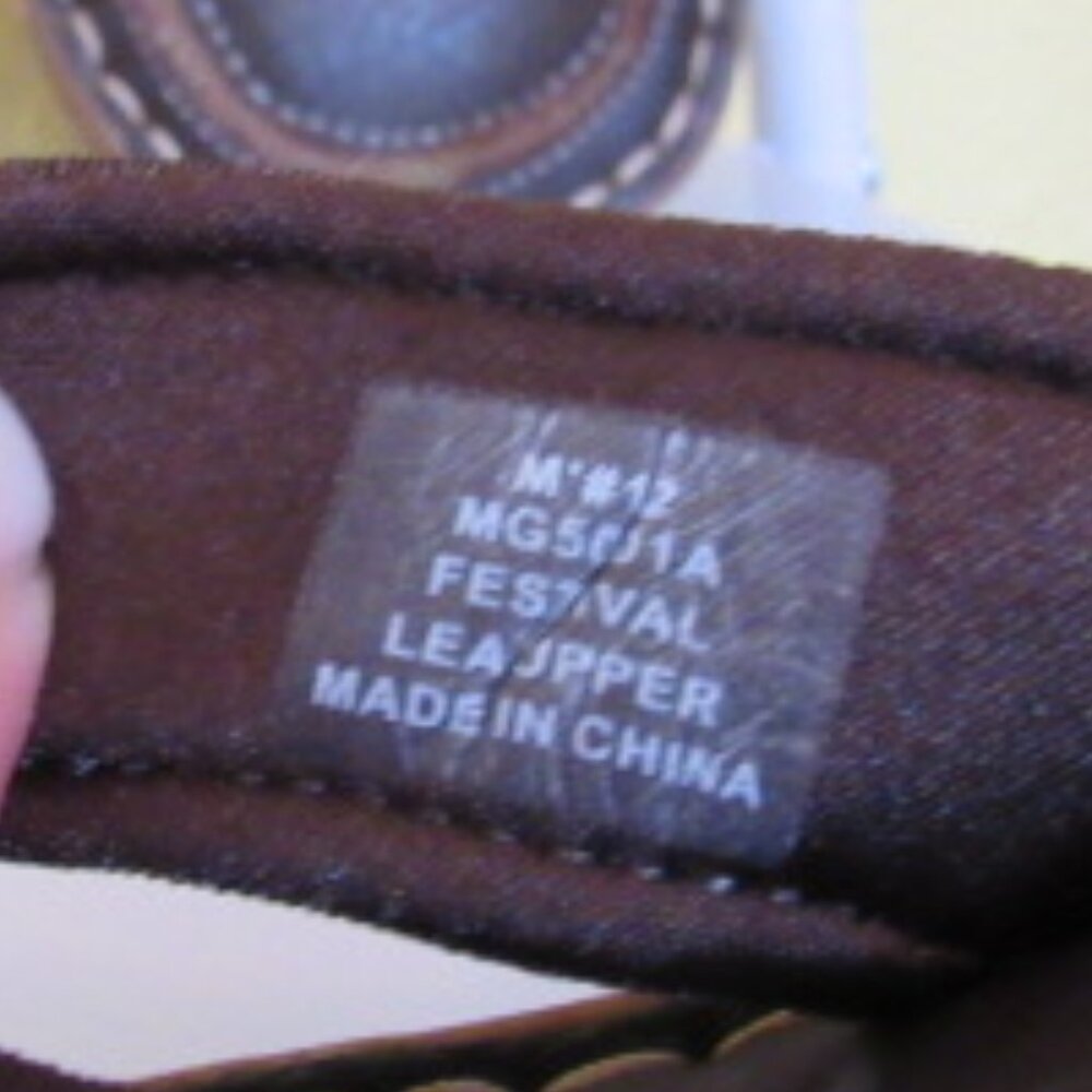 Margaritaville Festival Flip Flops Mens 12 Dark Chocolate NIB MG5001A - Picture 3 of 5